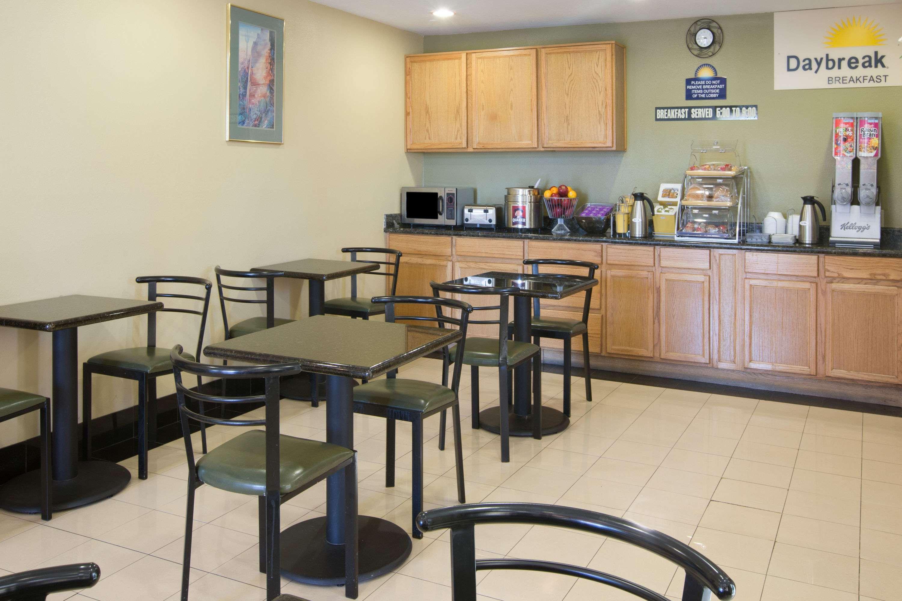 Days Inn By Wyndham Tucson Airport Dış mekan fotoğraf