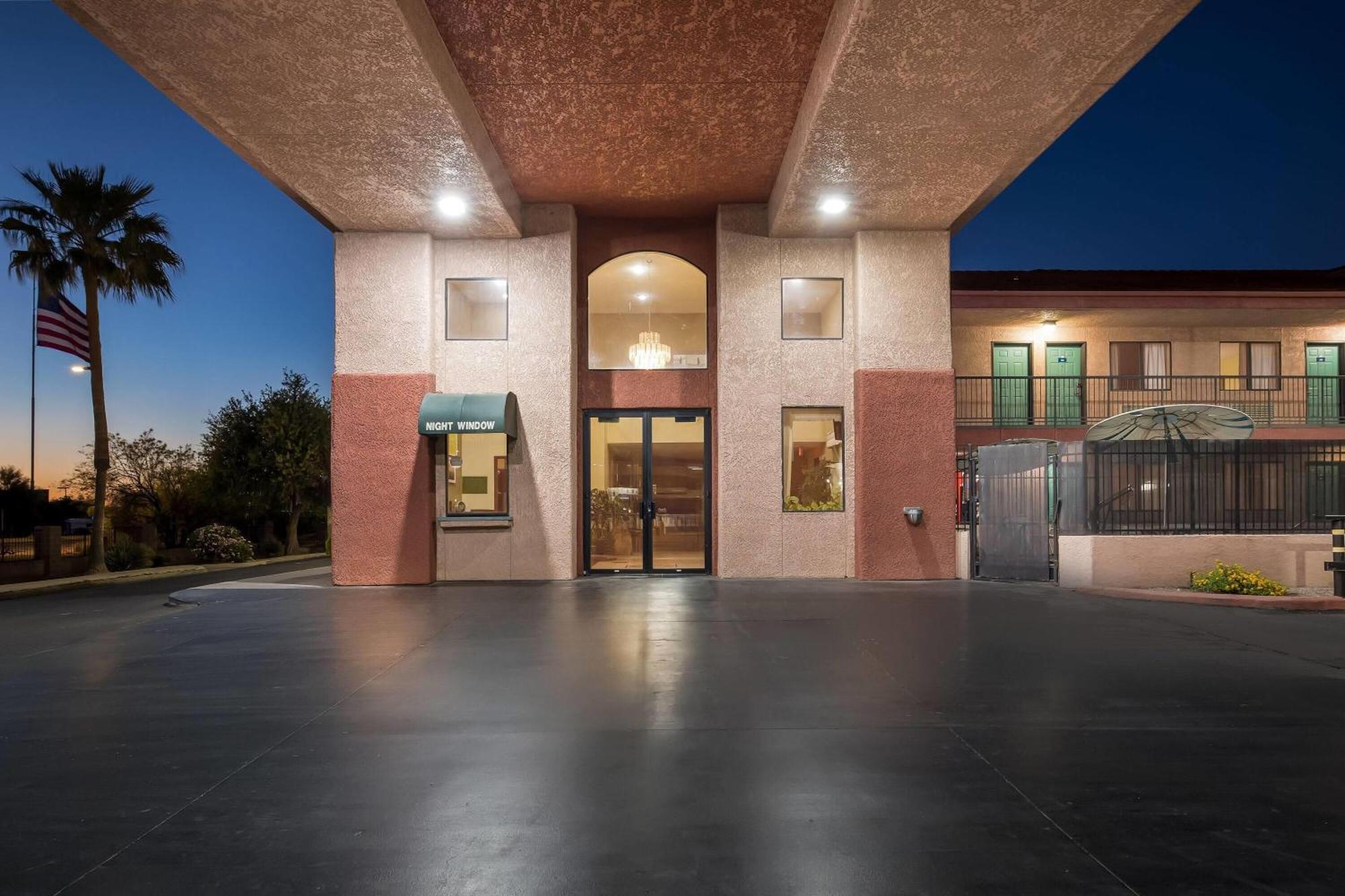 Days Inn By Wyndham Tucson Airport Dış mekan fotoğraf