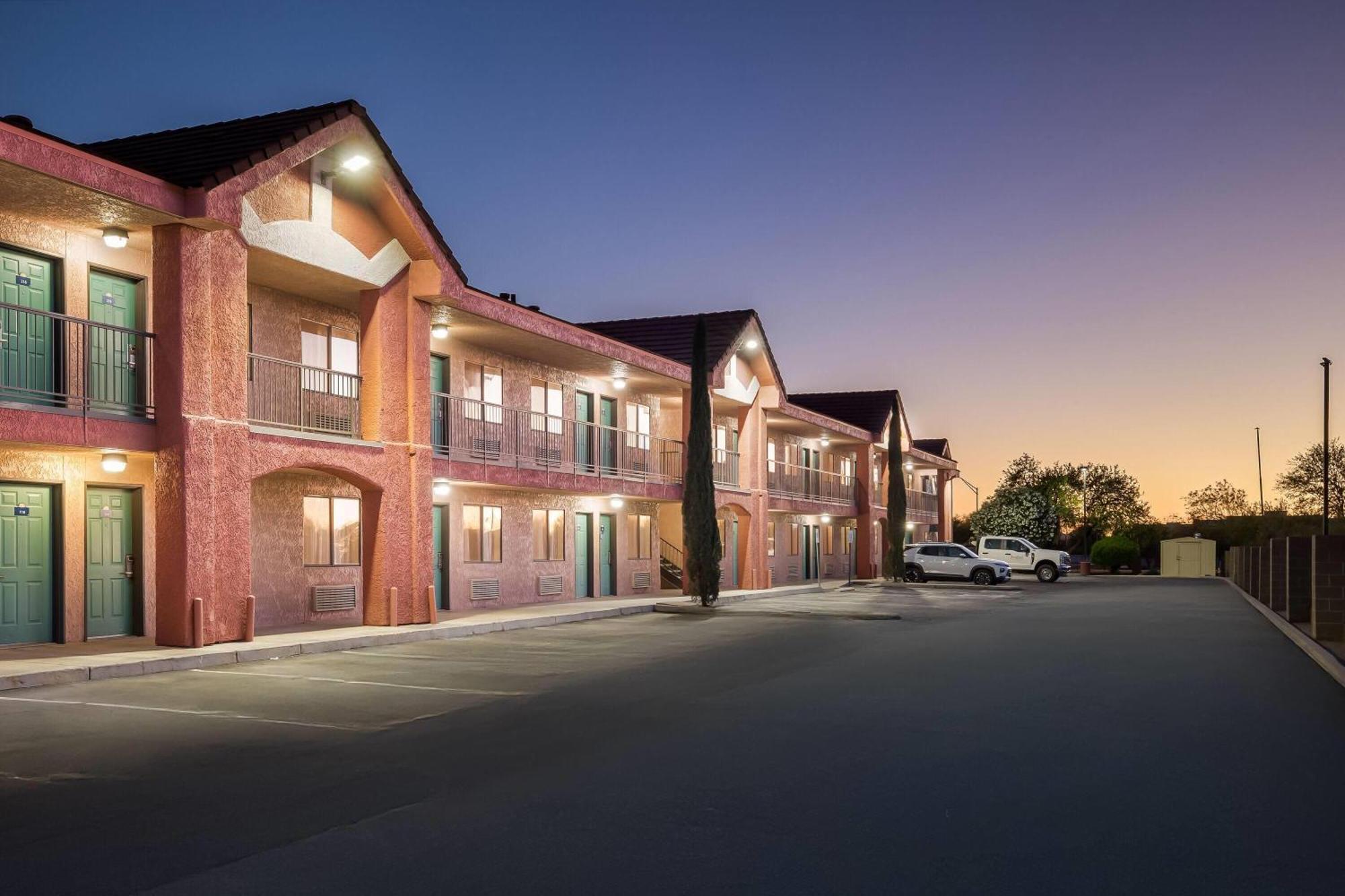 Days Inn By Wyndham Tucson Airport Dış mekan fotoğraf